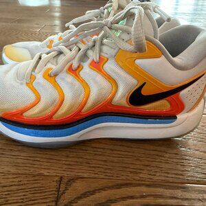 Nike KD Sunrise youth basketball sneakers size 4